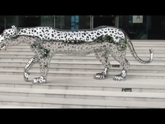 Γλυπτό από ανοξείδωτο χάλυβα